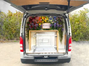 専用のペット火葬車